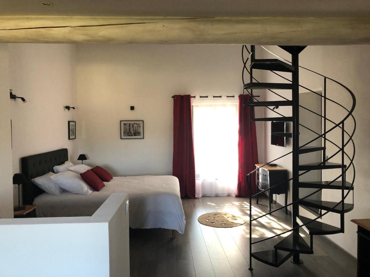 B&B Dans Mas En Pierres Robion en Luberon Bagian luar foto